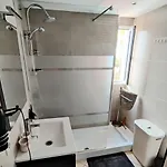 아파트 Minerva 1-bedroom, Wi-fi Included *