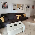아파트 Minerva 1-bedroom, Wi-fi Included *