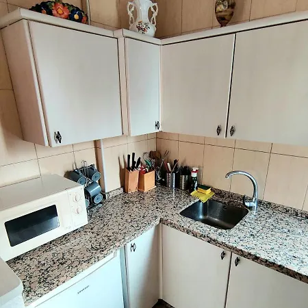 Minerva 1-bedroom, Wi-fi Included *